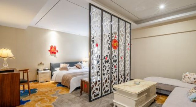 Binhu Junhua Hotel, Book Hotel 3-stjernede hoteller i Tongling, 3*