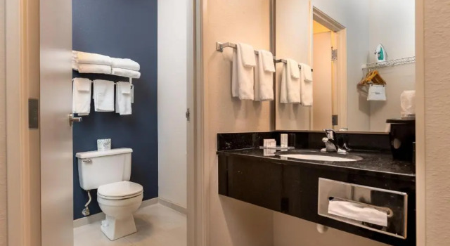 Четырёхместный номер Standard Fairfield Inn & Suites by Marriott Spearfish