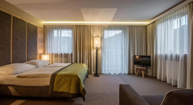 Трёхместный номер Standard Hotel Arlara