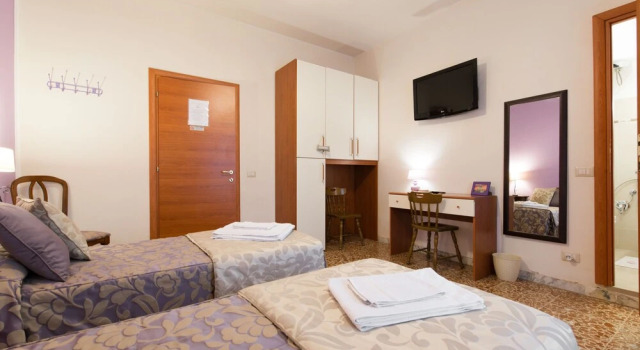 Pane Amore e Cortesia, Prenota Hotel Prenestino Roma