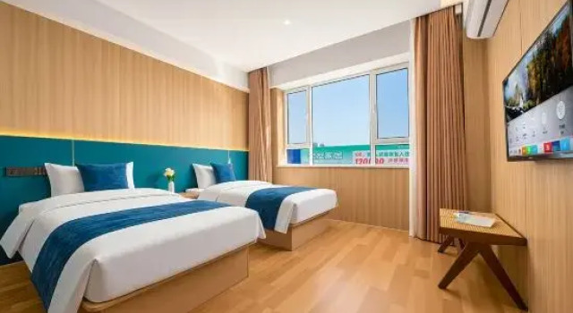 Двухместный люкс Jiutai Puli Hotel (Hohhot General's Office Art College Subway Station)