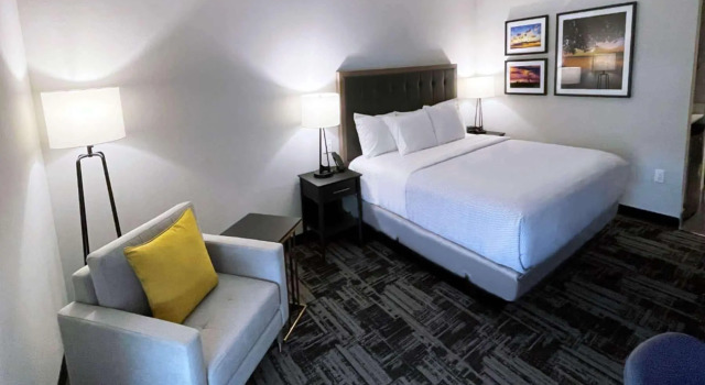 Двухместный номер Standard LaQuinta Suites by Wyndham South Bend Notre Dame Area