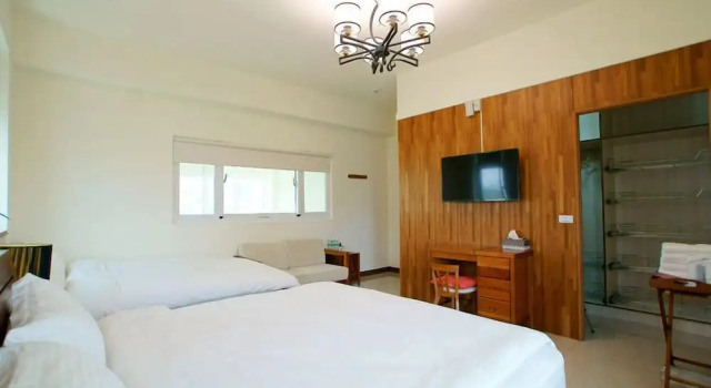 Standard Zimmer White Pine Village
