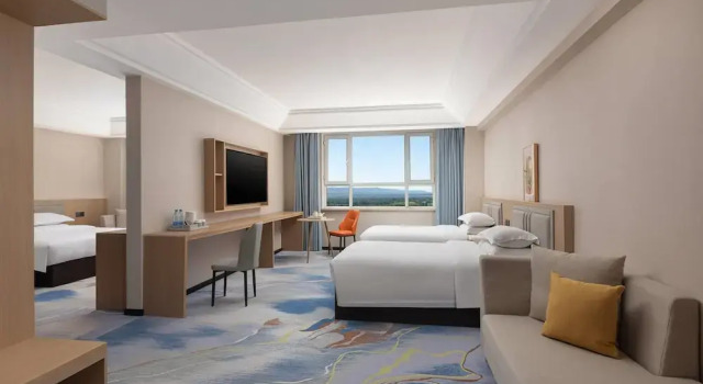 Days Hotel by Wyndham Xinyuan Nalati Airport, Prenota Hotel Hotel a Xinyuan con piscina, Piscina