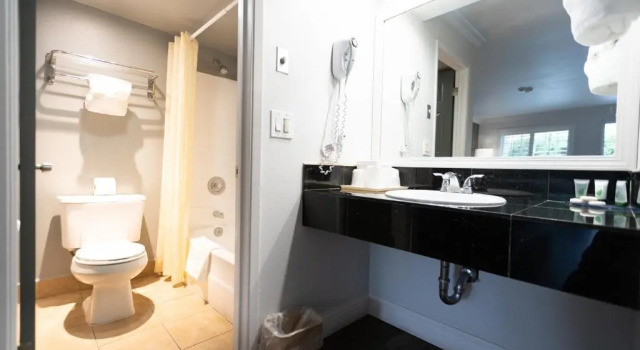 Номер Standard Rodeway Inn San Jose HWY-101 Tully Rd Exit