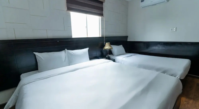 Трёхместный номер Deluxe с балконом Queen Central Hotel - Ben Thanh Market