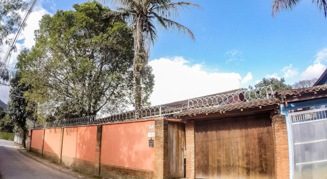 Super casa Boiçucanga Ande até a areia