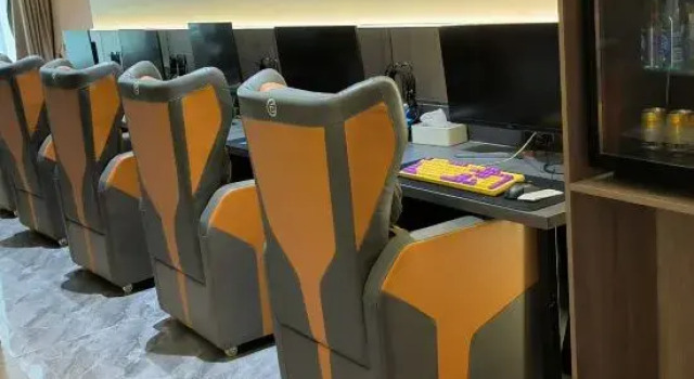 Кровать в общем номере Mianyang Yashu E-Sports Hotel (People's Park)