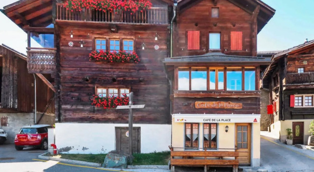 Apartment La Place Nendaz, Prenota Appartamento Hotel a Canton Vallese con parcheggio, Parcheggio
