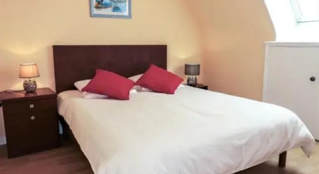 Ferienhaus Cleder 204S, Забронировать Отель Отели Кледе с парковкой, Парковка