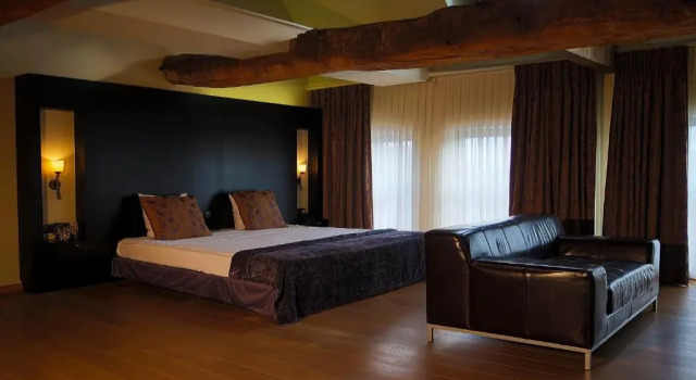 Люкс Hotel Van Eyck