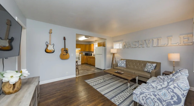 Savor the Homey Vibe at a Chilled Nest Five Min Downtown