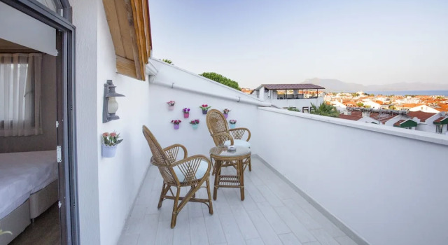 Standardowy dwuosobowy pokój z widokiem na morze Pharos Hotel