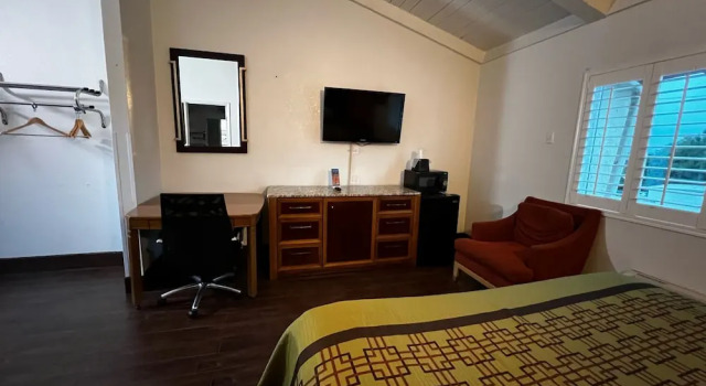Номер Deluxe New American Inn & Suites