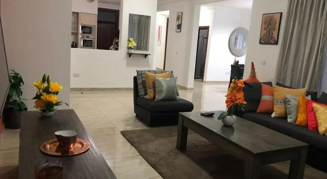 Serene 1 bedroom Apartment with Pool and Free Parking