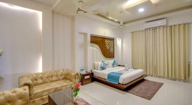 Люкс Luxury Maulik Mansion Resort