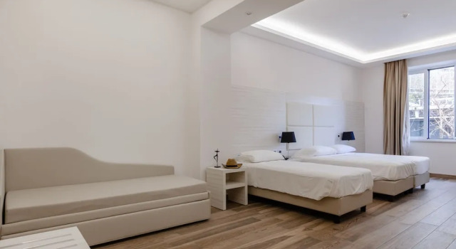 Hub Naples