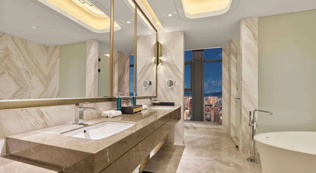 Двухместный люкс Premier Hilton Lanzhou City Center
