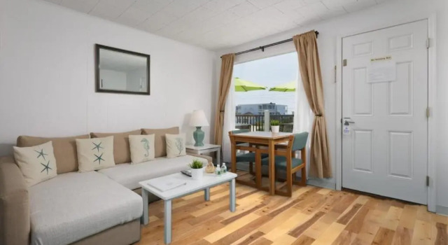 Люкс The Ocean Resort Inn