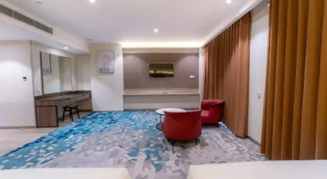 Двухместный полулюкс The Skye Phnom Penh Hotel & Apartments