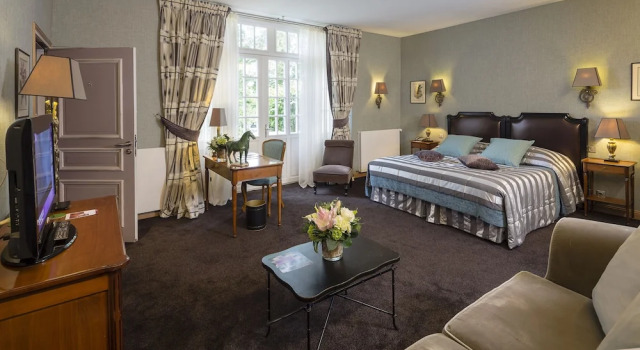 Двухместный номер Premium Chateau De Fere