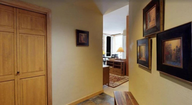 2 Bedroom Platinum Condo Near Chairlift in Cascade Village With Pool and Hot Tub, Забронировать Апартаменты/квартира Отели Вейл с парковкой, Парковка