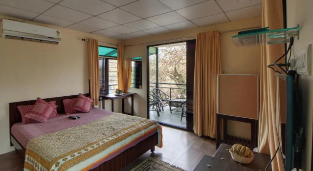 Двухместный номер Standard с красивым видом из окна Gir Pride Resort