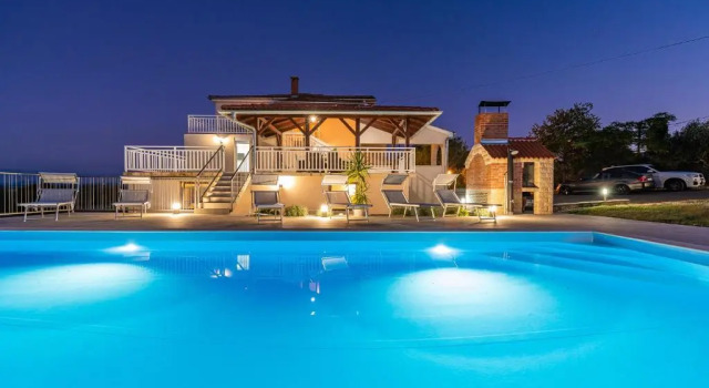 Апартаменты Vila Luna Apartments