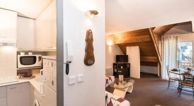 Appartement Saint-Lary-Soulan, 3 pièces, 6 personnes - FR-1-296-265, Забронировать Апартаменты/квартира Отели в центре Сен-Лари-Сулан, в центре