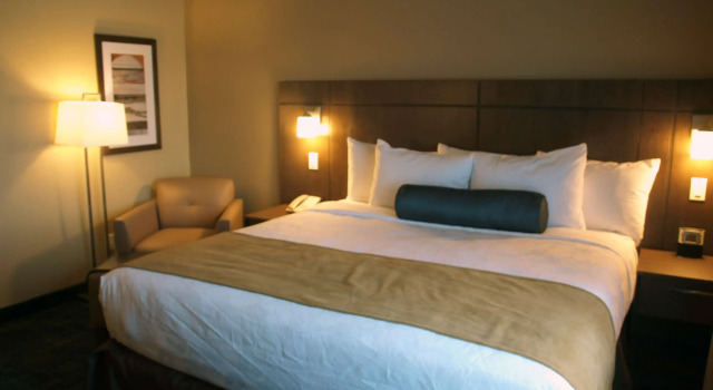 Best Western Plus Winnipeg West, Забронировать Отель Отели Манитобы с бассейном, Бассейн