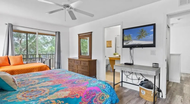 Brand New Newly Updated Townhome Close to Disney Sleeps 12