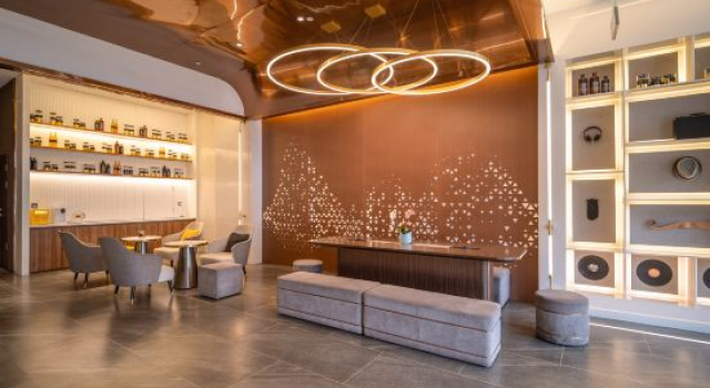 Homeinn Plus Hotel (Liaocheng Wuxing Department Store New Oriental Plaza)