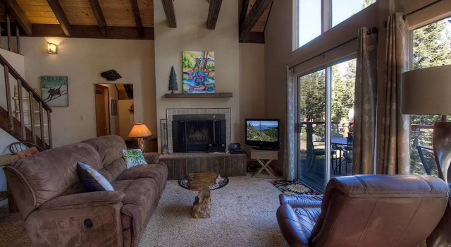 Tree Top Retreat by Lake Tahoe Accommodations, Забронировать Дом для отпуска Отели South Lake Tahoe Area с парковкой, Парковка