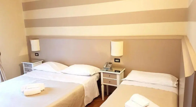 Трёхместный номер Standard Park Hotel