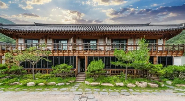 Gyeongju Palace Pool Villa Pension, Забронировать Вилла Виллы провинции Кёнсан-Пукто, Вилла