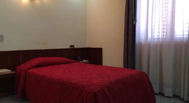 Одноместный номер Standard с красивым видом из окна Re Di Cuori Hotel