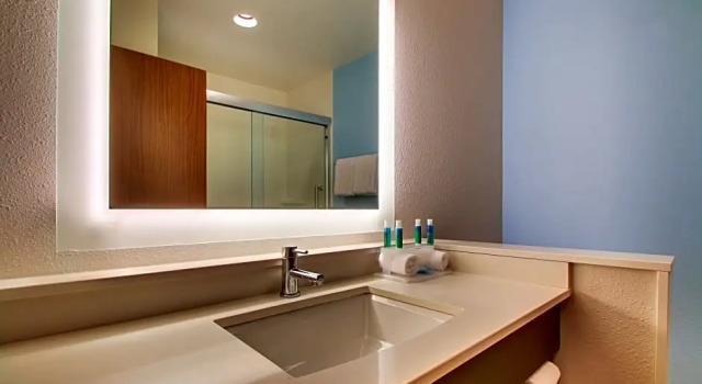 Шестиместный люкс Holiday Inn Express & Suites Charleston NE Mt Pleasant US17 by IHG