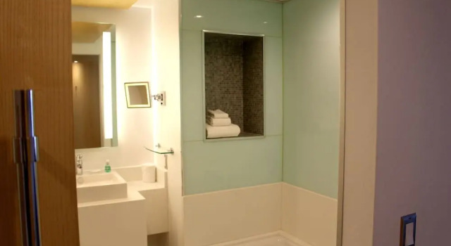 Двухместный люкс для гостей с ограниченными возможностями Radisson Blu Mall of America