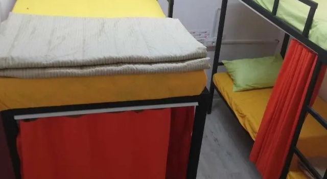 Кровать в общем номере (женский номер) Turunc Hostel Cafe