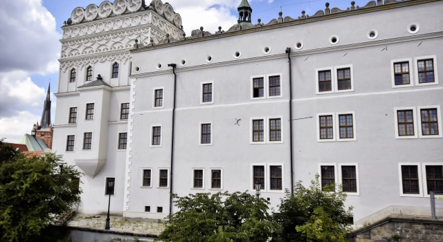 Hotel Zamek Centrum, Забронировать Отель Отели Щецина с завтраком, рядом с Кафедральный собор Св. Иакова апостола, Завтраки