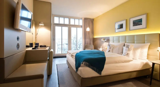 Двухместный номер Classic с балконом и с красивым видом из окна Hotel AM MEER & Spa