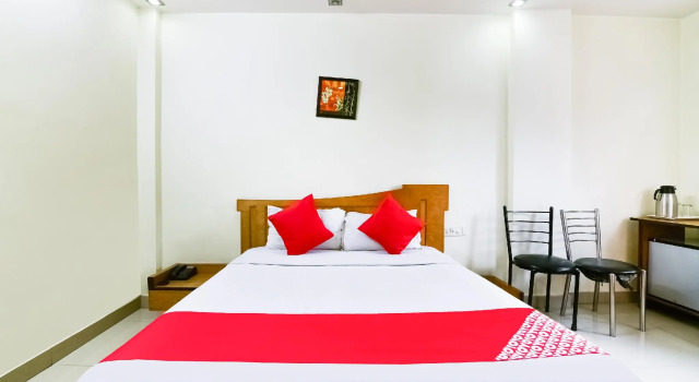 CAPITAL O 61493 Hotel All Seasons, Book Hotel Sakchi 