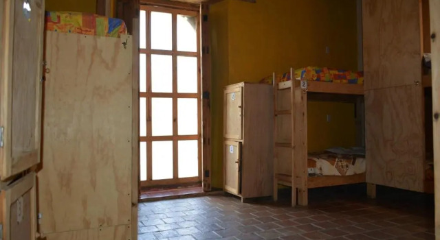 Кровать в общем номере Rossco Hostel & Hotel