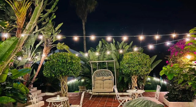 Апартаменты Apartments with tropical garden and sea water pool