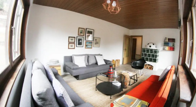 Family Friendly Chalet - Central with Beautiful Mountain Views, Забронировать Шале Отели Зефельд-ин-Тироля с парковкой, рядом с Олимпия Центр, Парковка