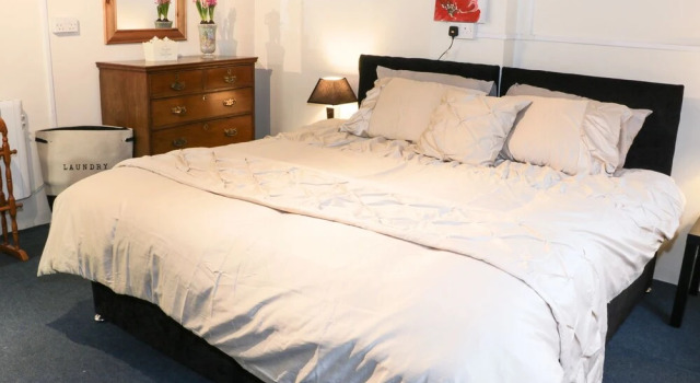 25 High Street, Reservar Hotel Bishops Castle Shropshire