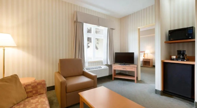 Люкс Days Inn by Wyndham Orillia