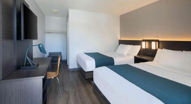 Четырёхместный номер Deluxe Motel 6-Woodland, CA Sacramento Airport