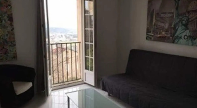 Семейные апартаменты с видом на город Appartement Citadelle