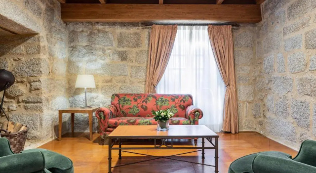 Полулюкс Eurostars Monumento Monasterio de San Clodio Hotel